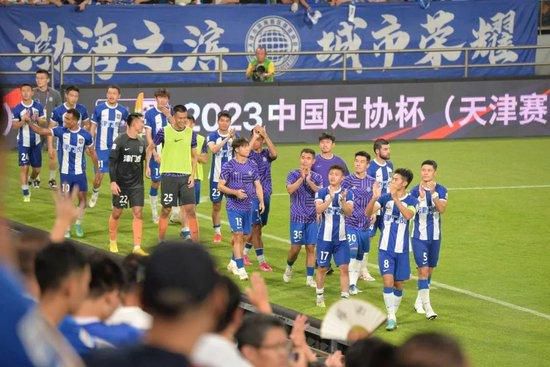 韩国剧烈运动的打扑克