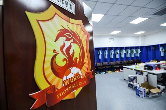 筒仓VS乌冬面